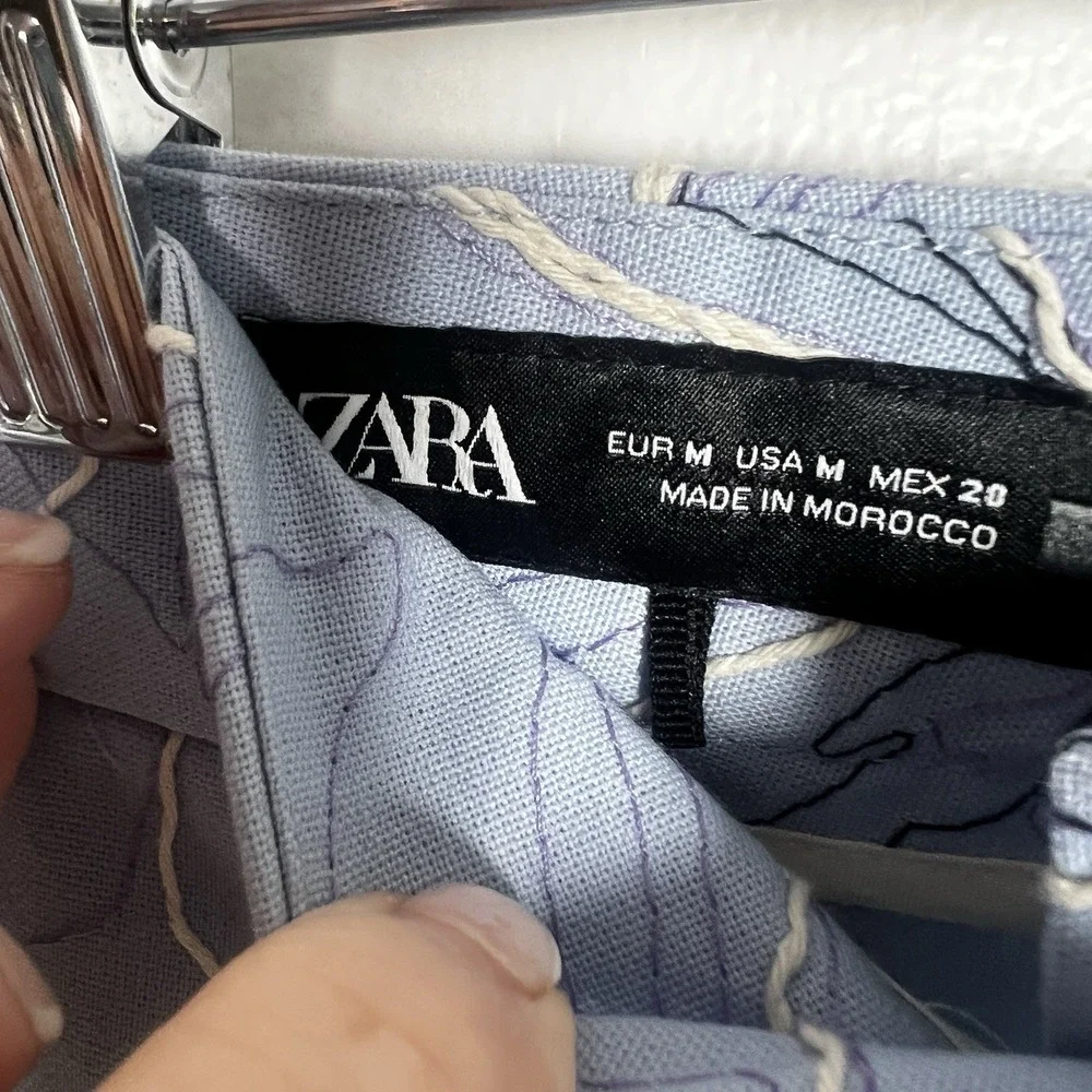 Zara Size Medium Blue Floral Embroidery High Rise Ankle Pleated Pants‎ NWOT